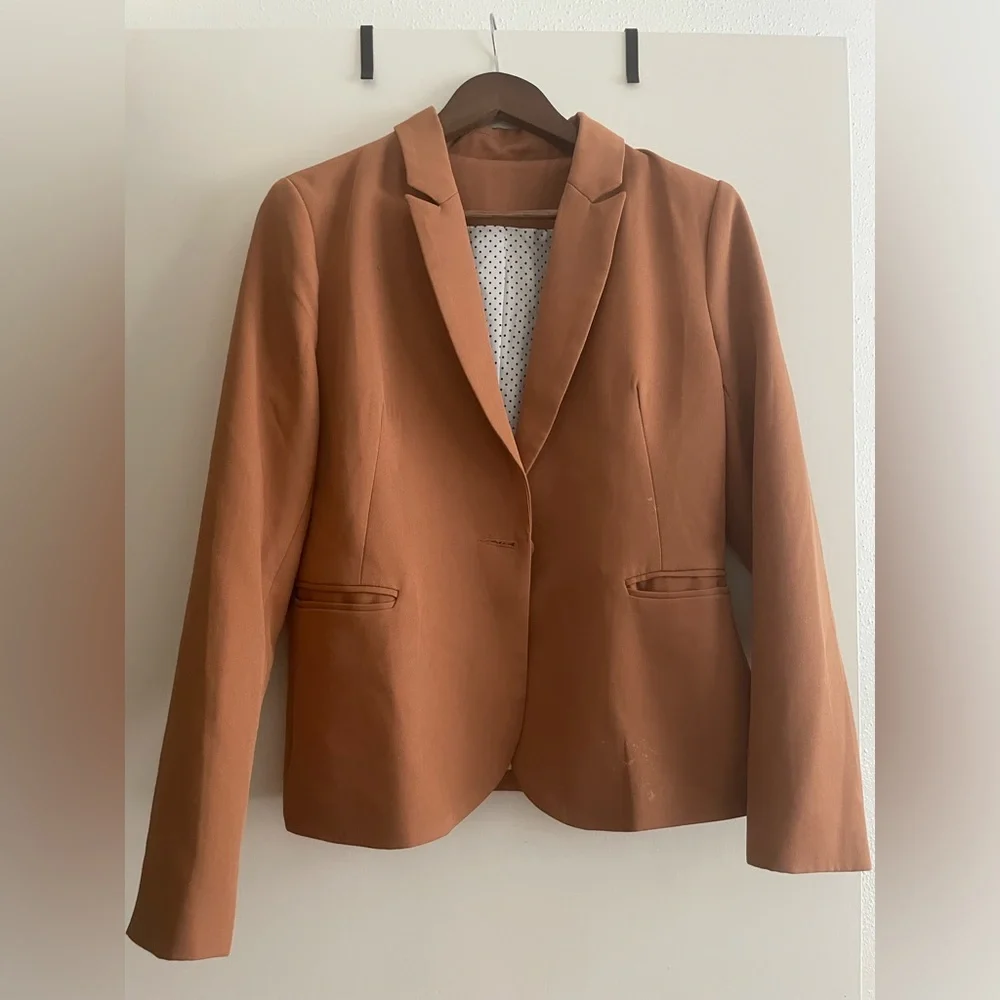 Amazon Women's Tan Blazer